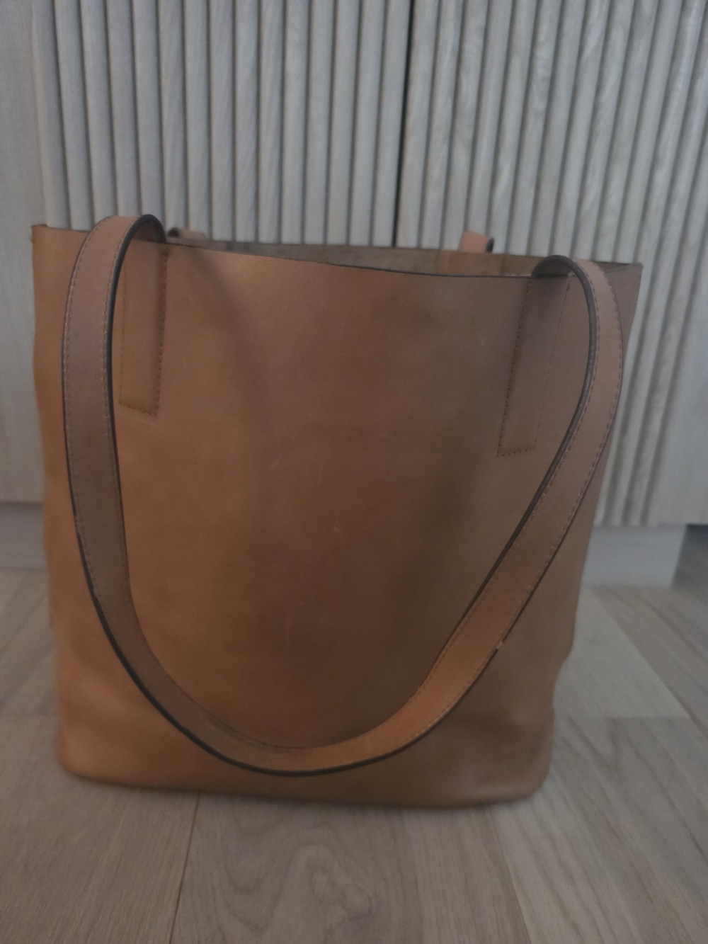 Allens Leather Sleek Cognac Leather Tote Bag
